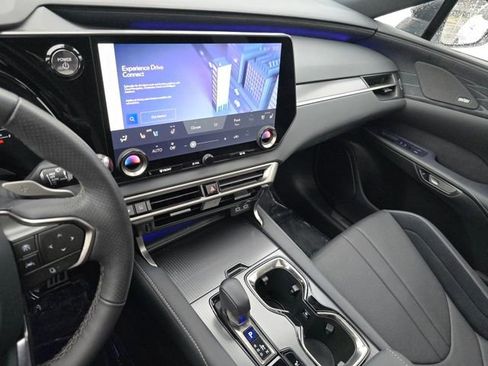 Used 2025 Lexus RX 500h F Sport w/ Convenience Package AWD/4WD image 32