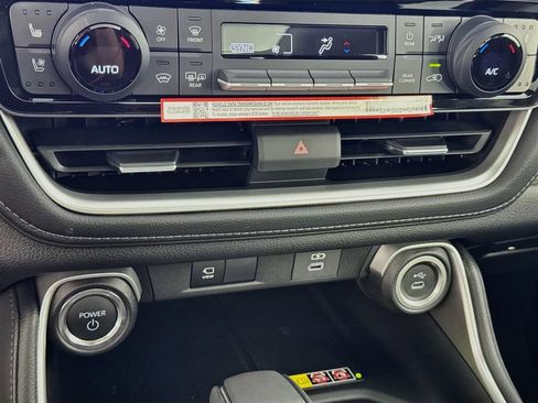 Used 2026 Toyota Grand Highlander AWD Hybrid image 20