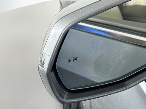 Used 2020 Cadillac XT6 Premium Luxury image 20