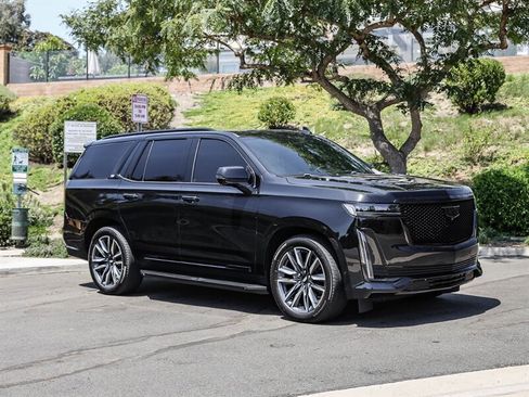 Used 2022 Cadillac Escalade Sport w/ Touring Package AWD/4WD image 7
