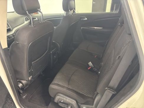 Used 2014 Dodge Journey SXT w/ Flexible Seating Group image 20