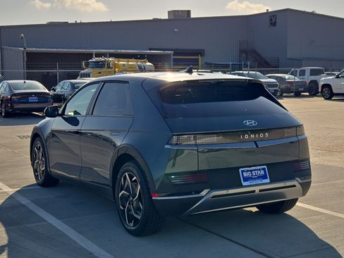 Used 2024 Hyundai Ioniq 5 SE RWD image 6