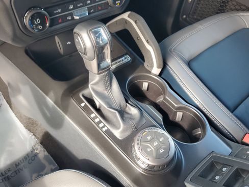 Used 2021 Ford Bronco Outer Banks image 26