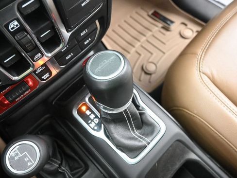 Used 2020 Jeep Gladiator Rubicon AWD/4WD image 38