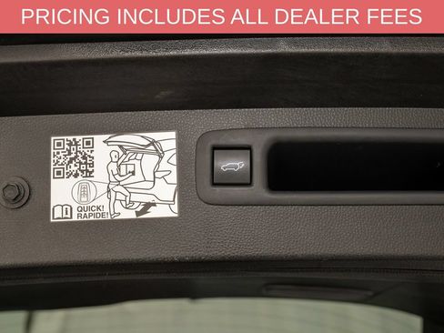 Used 2021 Toyota Highlander Limited FWD image 6