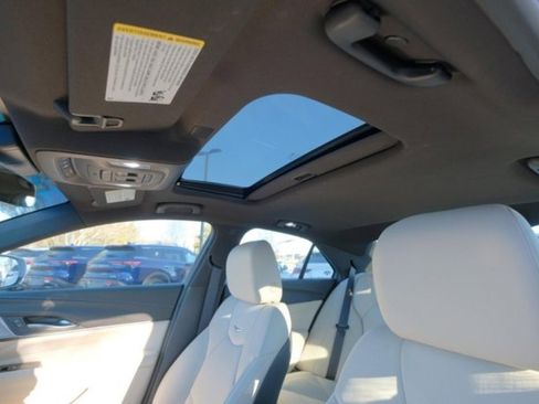 Used 2021 Cadillac CT4 Premium Luxury image 19