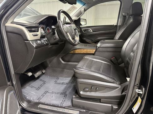 Used 2019 GMC Yukon XL Denali w/ Denali Ultimate Package AWD/4WD image 10