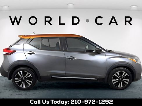 Used 2020 Nissan Kicks SR image 10