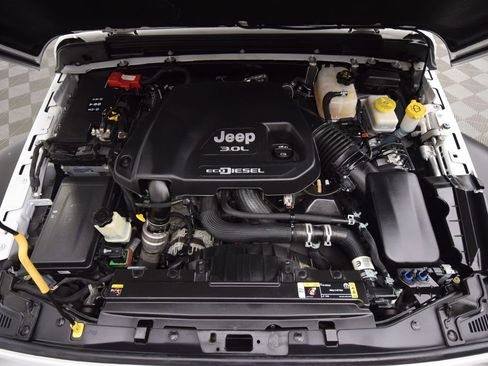 Used 2021 Jeep Wrangler Unlimited Sport AWD/4WD image 24