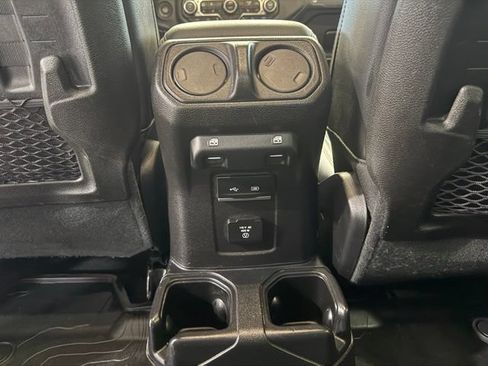 Used 2020 Jeep Gladiator Rubicon AWD/4WD image 23
