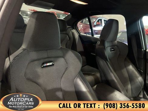 Used 2018 BMW M3 RWD image 12
