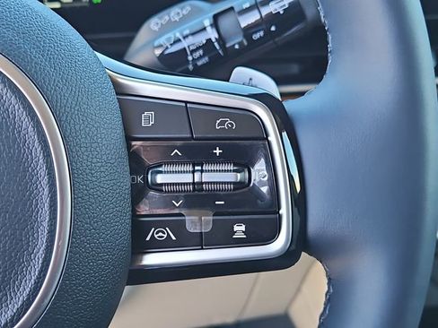 New 2026 Kia Carnival SX Prestige FWD image 17