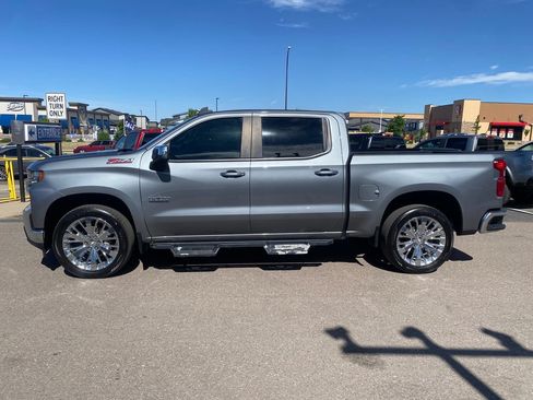Used 2021 Chevrolet Silverado 1500 LT w/ Texas Edition Plus AWD/4WD image 2
