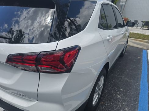 Used 2024 Chevrolet Equinox LS w/ LS Convenience Package image 7