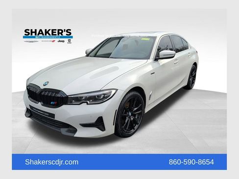 Used 2020 BMW 330i xDrive Sedan w/ Convenience Package image 1
