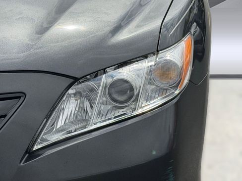 Used 2007 Toyota Camry LE image 10
