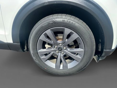 Used 2023 Ford Explorer XLT w/ Equipment Group 202A image 16