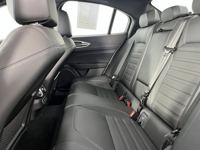 Used 2026 Alfa Romeo Giulia AWD w/ Driving Assist Package image 40
