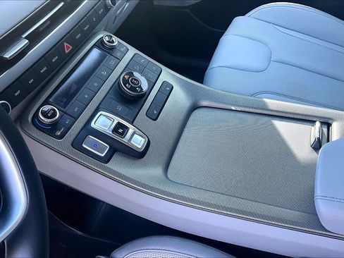 Used 2025 Hyundai Palisade SEL AWD/4WD image 17