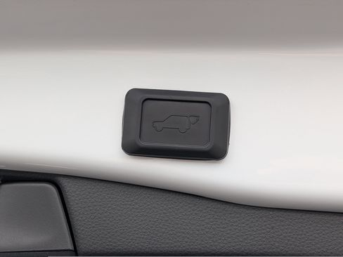 Certified 2024 Toyota RAV4 XLE Premium AWD/4WD image 24