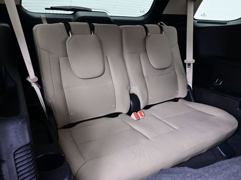 Used 2021 Ford Explorer XLT w/ Class III Trailer Tow Package image 18