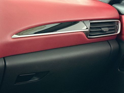 Used 2023 Maserati Levante Modena image 15