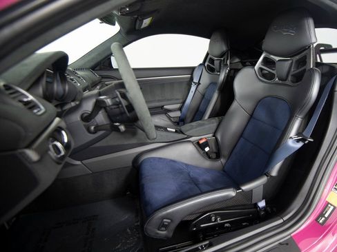 Used 2025 Porsche 718 Cayman GT4 RS image 16