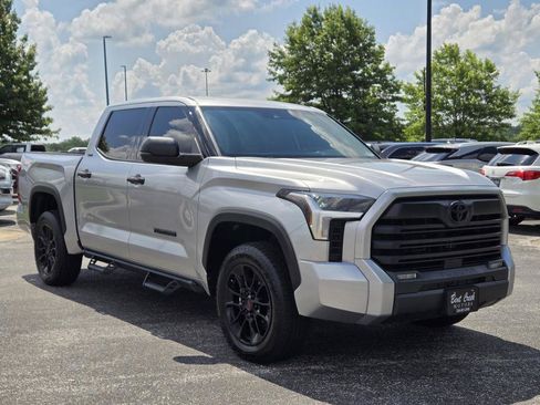 Used 2023 Toyota Tundra SR5 AWD/4WD image 5