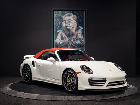 Used 2017 Porsche 911 4 Cabriolet AWD/4WD image 16