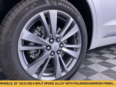 Certified 2024 Cadillac XT6 Premium Luxury w/ Technology Package FWD image 17