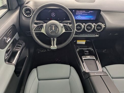 New 2026 Mercedes-Benz GLA 250 image 10