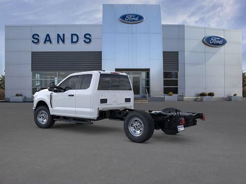 New 2026 Ford F350 XL w/ XL Chrome Package AWD/4WD image 4