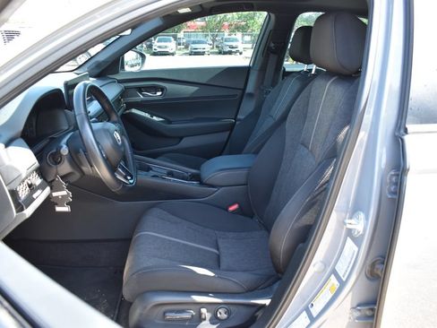 Used 2024 Honda Accord Sport image 7