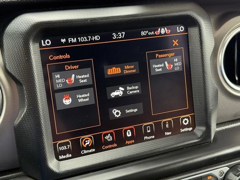 Used 2021 Jeep Wrangler Unlimited Rubicon 4xe w/ Cold Weather Group AWD/4WD image 5