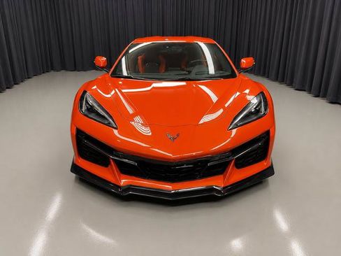 Used 2025 Chevrolet Corvette Z06 RWD image 6
