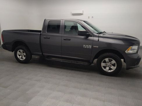 Used 2018 RAM 1500 Express AWD/4WD image 11