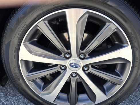 Used 2017 Subaru Legacy 3.6R Limited AWD/4WD image 16