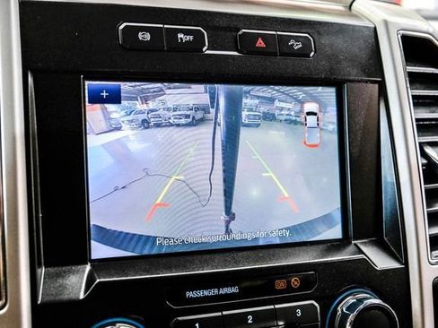 Used 2021 Ford F250 Lariat w/ Chrome Package image 16