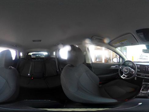 Used 2025 Kia Sportage LX FWD image 42