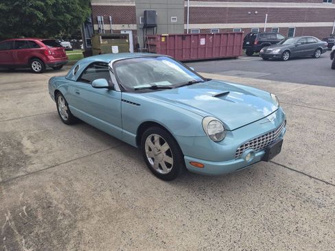 Used 2002 Ford Thunderbird RWD image 3