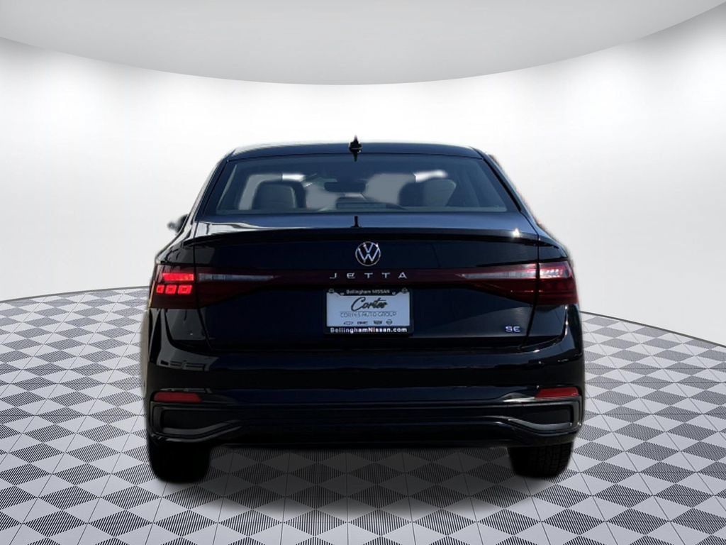 Used 2025 Volkswagen Jetta SE FWD image 6