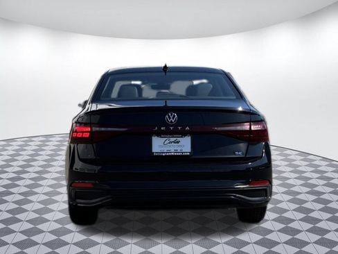 Used 2025 Volkswagen Jetta SE FWD image 6