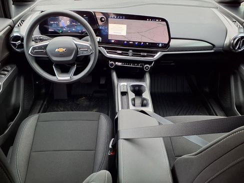 New 2026 Chevrolet Equinox EV LT image 20