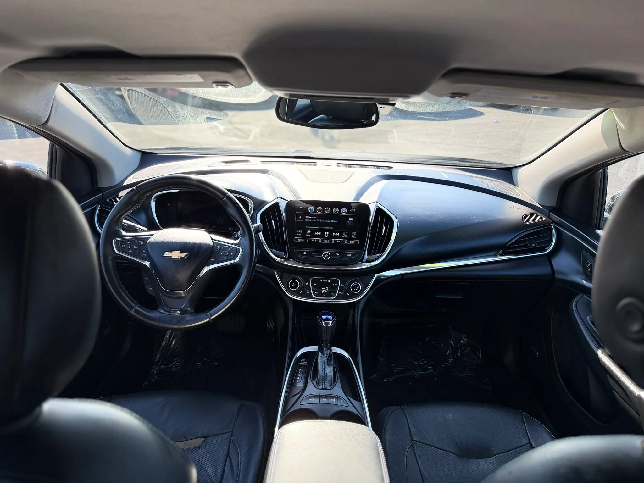 Used 2017 Chevrolet Volt Premier w/ Driver Confidence II Package FWD image 20