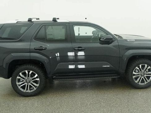 New 2026 Toyota 4Runner Limited AWD/4WD image 11