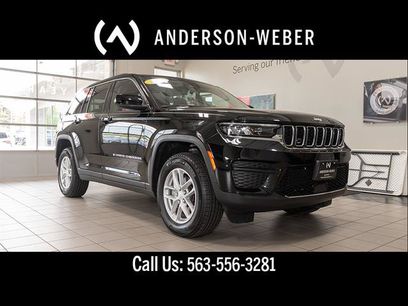 Used 2023 Jeep Grand Cherokee Laredo w/ Luxury Tech Group I