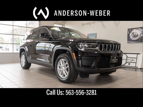 Used 2023 Jeep Grand Cherokee Laredo w/ Luxury Tech Group I AWD/4WD image 1