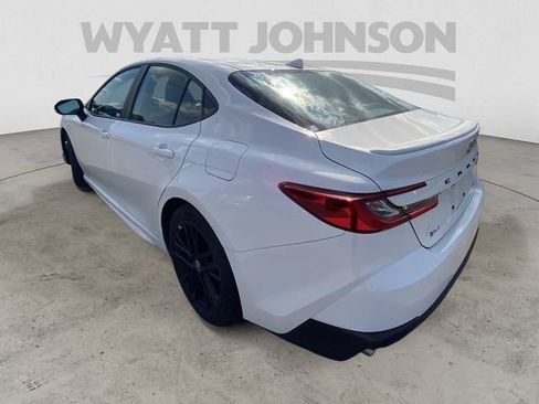 Used 2025 Toyota Camry SE FWD image 7