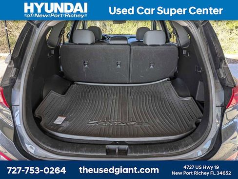 Used 2019 Hyundai Santa Fe SE w/ Cargo Package image 12