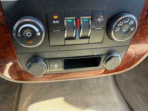 Used 2012 Chevrolet Tahoe LS image 24